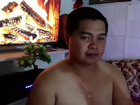 Snapshot of bigloadfox chatting on February 15, 3:03 am bigloadfox online show from February 15, 3:03 am