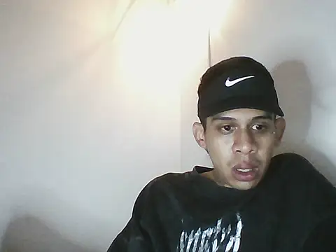 Snapshot of infernunderworld chatting on March 9, 2:37 am infernunderworld online show from March 9, 2:37 am