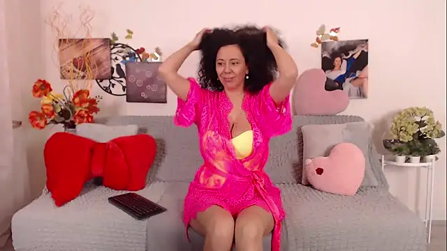 BettiAdamson online show from April 14, 6:52 am