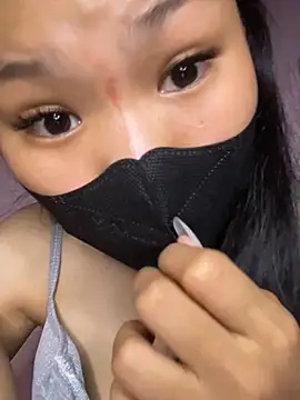 siting00 online show from April 25, 3:31 pm