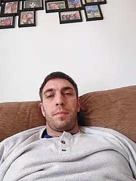Snapshot of rubio009 chatting on March 13, 10:44 am rubio009 online show from March 13, 10:44 am