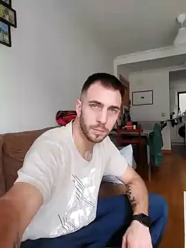 Snapshot of rubio009 chatting on April 3, 12:14 pm rubio009 online show from April 3, 12:14 pm
