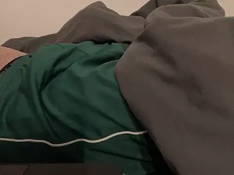 dadlover01 online show from March 2, 7:09 am