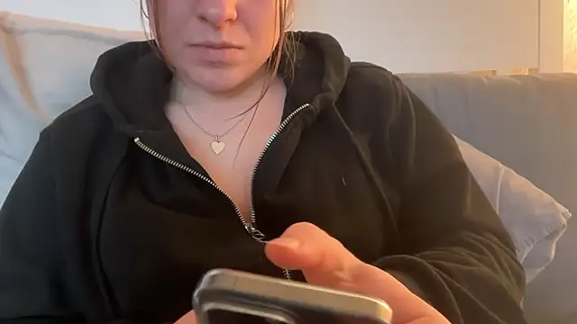 Lucyschickt online show from February 16, 4:03 pm