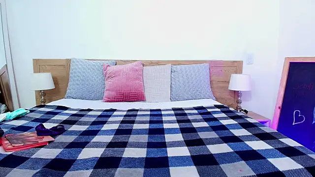 Lia Nova online show from April 21, 12:11 pm