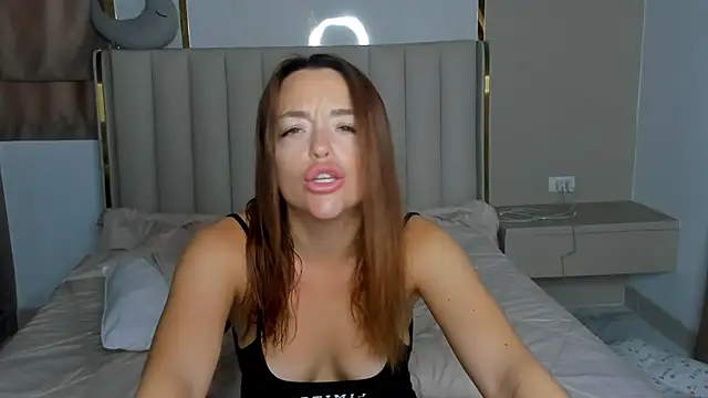 stellaa quenn online show from March 27, 12:16 am