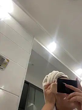 Youyou 12 online show from February 8, 8:18 am