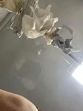 Youyou 12 online show from February 12, 2:34 pm