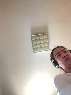 Youyou 12 online show from April 11, 5:45 am