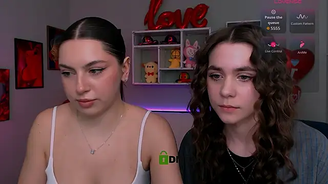 laurenmurrr online show from February 27, 11:10 am