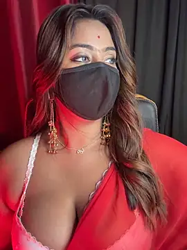 queen-panda online show from April 11, 7:18 pm