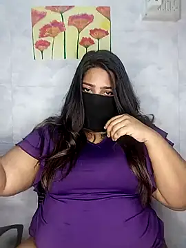 Cute G online show from April 25, 7:00 pm