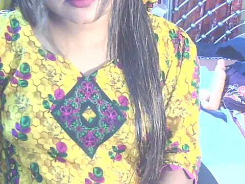 Snapshot of Nusrat_Faria chatting on May 13, 12:35 pm Nusrat Faria online show from May 13, 12:35 pm