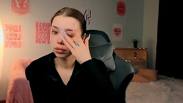 Vexnexe online show from March 5, 7:43 pm