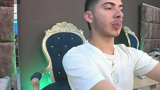 Apolo Gray online show from March 3, 2:45 pm