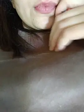 Snapshot of -ENERCi- chatting on May 13, 7:17 am -ENERCi- online show from May 13, 7:17 am