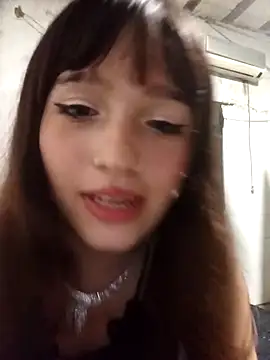 Snapshot of dieciochoyundia chatting on March 16, 3:23 am dieciochoyundia online show from March 16, 3:23 am