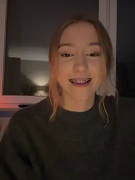 romyxxs online show from January 31, 11:25 pm