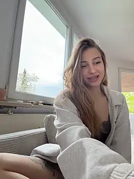 Snapshot of romyxxs chatting on April 25, 5:54 pm romyxxs online show from April 25, 5:54 pm