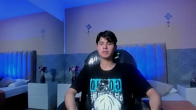 Snapshot of Derek_Sinn chatting on March 6, 8:16 pm Derek Sinn online show from March 6, 8:16 pm