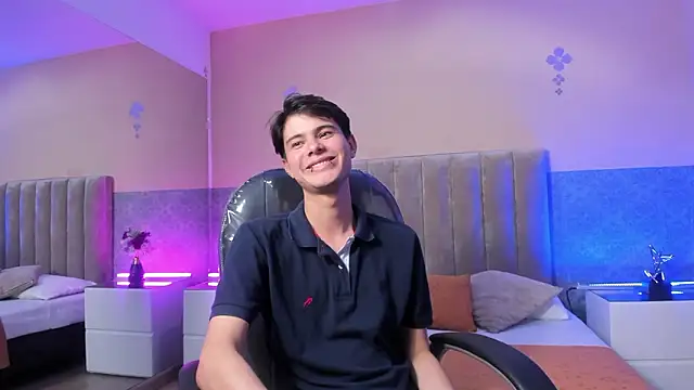 Derek Sinn online show from March 9, 9:08 pm