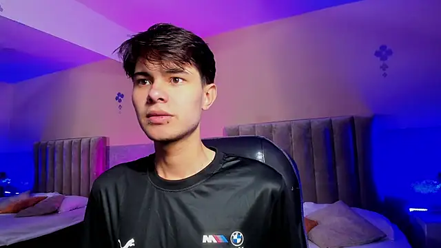 Derek Sinn online show from April 12, 12:54 pm