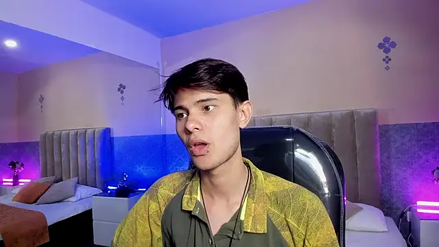 Derek Sinn online show from April 21, 8:01 pm