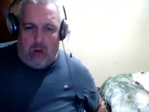 Snapshot of swichcassanesi chatting on April 30, 8:26 pm swichcassanesi online show from April 30, 8:26 pm