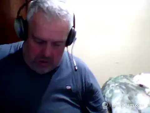 Snapshot of swichcassanesi chatting on April 30, 8:57 pm swichcassanesi online show from April 30, 8:57 pm