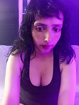 Snapshot of Eva_Err chatting on May 1, 11:09 pm Eva Err online show from May 1, 11:09 pm