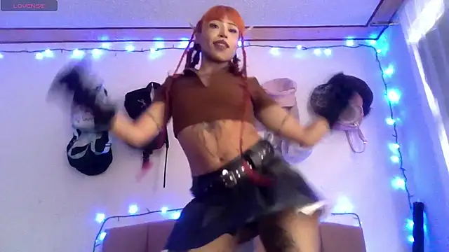 suky pou online show from April 27, 7:45 pm