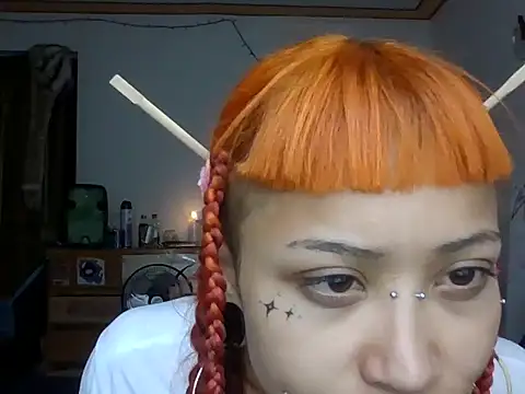 suky pou online show from April 28, 8:58 pm