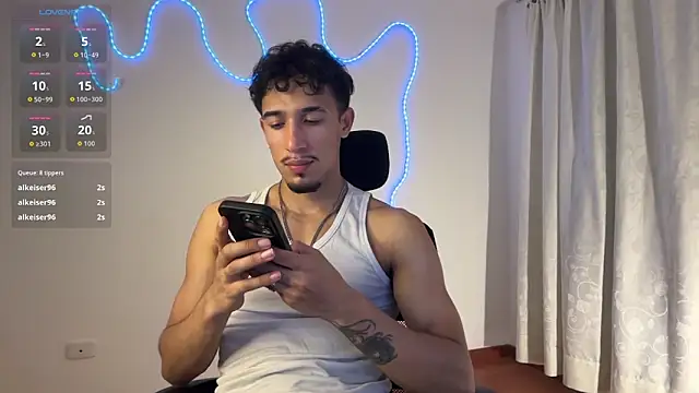 rafael stone11 online show from February 3, 2:10 am