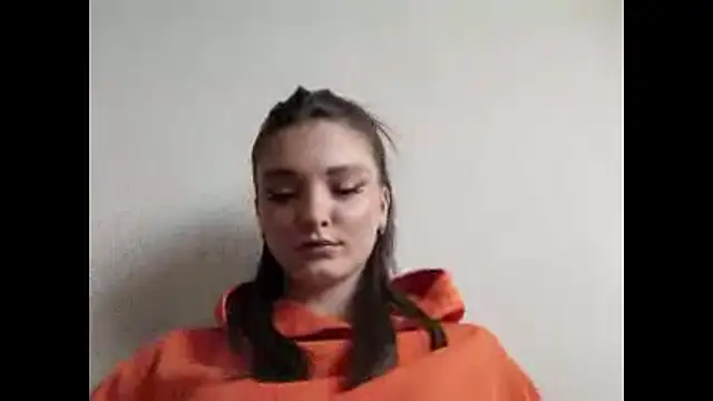 GeorgiannaSkipworth online show from February 3, 8:19 am