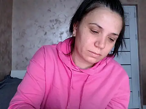 Snapshot of LorraGrey chatting on April 30, 6:31 am LorraGrey online show from April 30, 6:31 am