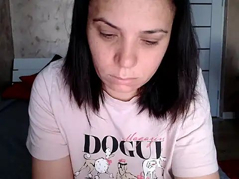 Snapshot of LorraGrey chatting on May 2, 4:06 am LorraGrey online show from May 2, 4:06 am