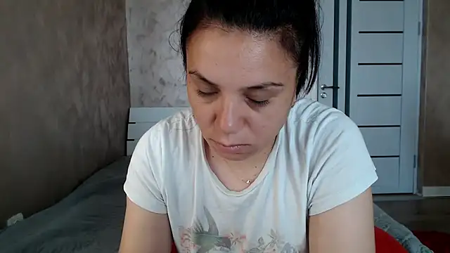 Snapshot of LorraGrey chatting on June 9, 3:40 am LorraGrey online show from June 9, 3:40 am