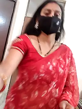 Snapshot of simran_sharma01 chatting on February 17, 6:21 am simran sharma01 online show from February 17, 6:21 am