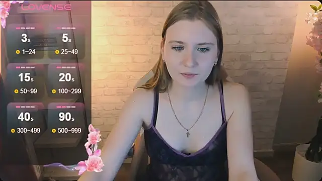 Caroline Desire  online show from April 20, 10:29 am