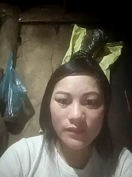 Momo-biki online show from April 22, 9:49 pm