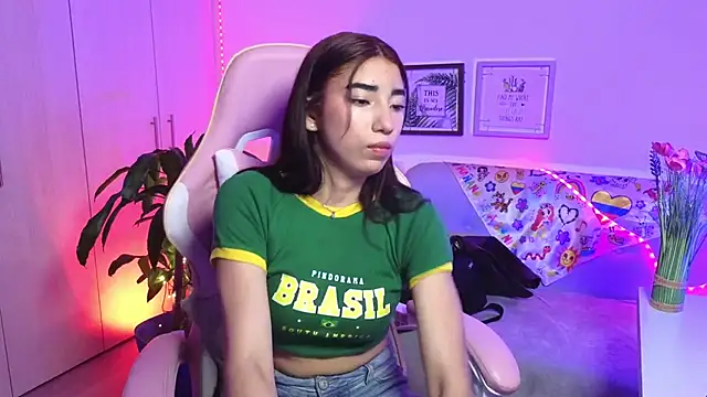 Sofiagomez777 online show from March 6, 2:08 am