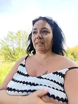 pulpeuse64 online show from April 20, 11:35 am