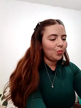 Snapshot of lyss_muller chatting on May 5, 9:12 pm lyss muller online show from May 5, 9:12 pm