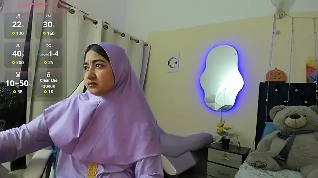 SamiraAwada online show from April 7, 7:14 pm