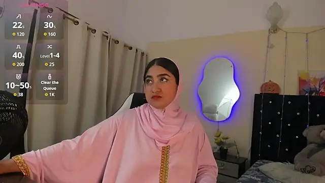 SamiraAwada online show from April 22, 7:15 pm