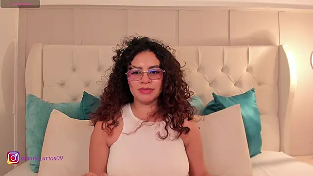 Snapshot of amanda_rios chatting on March 3, 5:08 pm amanda rios online show from March 3, 5:08 pm