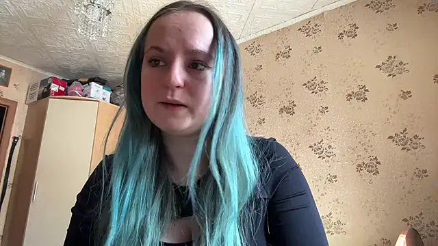 Bubblegum Tempt online show from March 12, 7:03 am