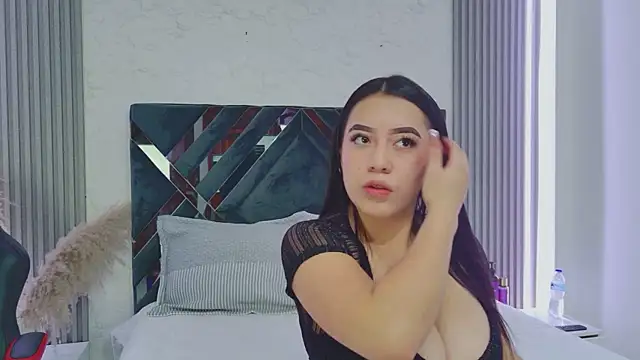 AmyTorres  online show from April 22, 3:24 pm