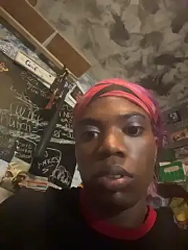 Snapshot of frenchiego chatting on June 18, 9:14 am frenchiego online show from June 18, 9:14 am
