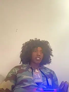 Snapshot of frenchiego chatting on July 26, 4:36 pm frenchiego online show from July 26, 4:36 pm